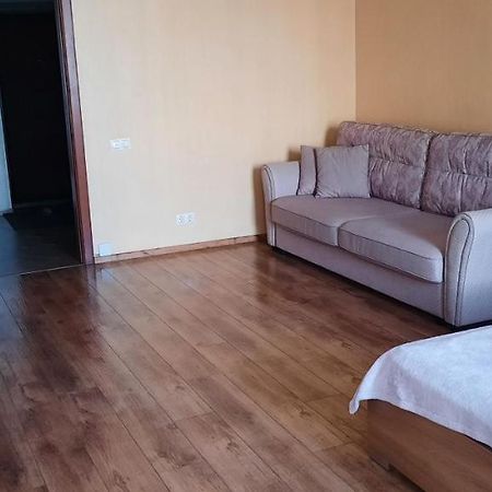 U Very Apartment Gomel Exterior photo